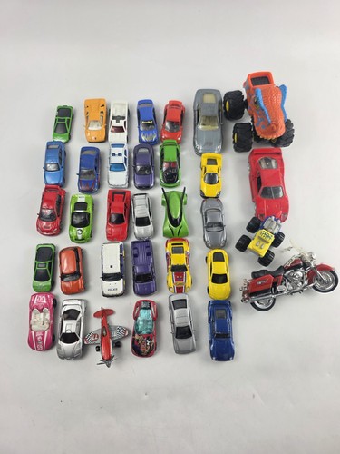 Mixed diecast toy cars - 34,