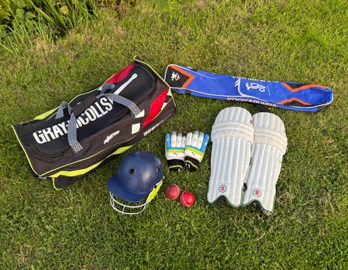 Cricket equipment job lot - equipment,