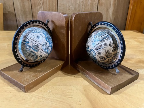 Vintage bookends with - with, rotating