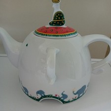 Kahla Porcelain Elephant Shaped/Print Teapot. PW2004533