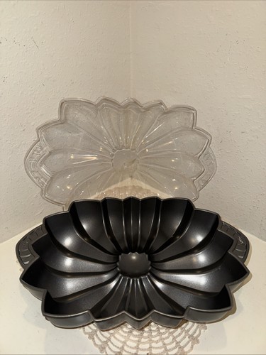 New wilton flower - new,