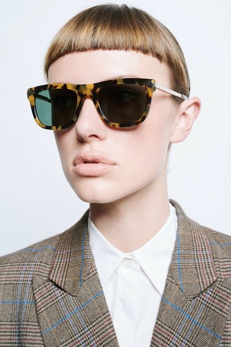 Monumental karen walker - monumental,