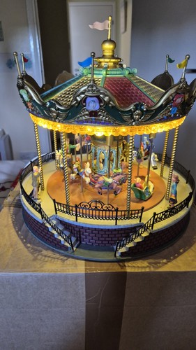Lemax christmas village - lemax,