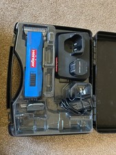 Heiniger Saphir Horse Clippers blue. Only been used handful of times. 