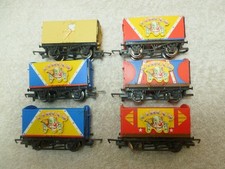 6 x Hornby OO Gauge Circus Van Set | Thomas & Friends