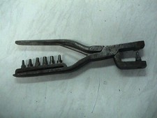 VINTAGE LEATHER WORK HOLE