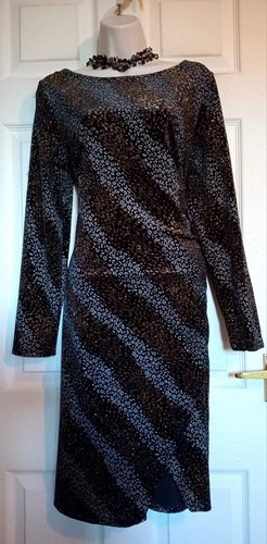 Black velvet gold leopard - black,