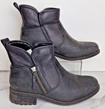 Women's Black Ugg LaVelle Zip