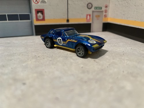 2013 hot wheels corvette - hot,