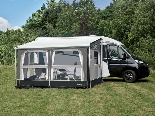 Isabella buddy front 370 - buddy,