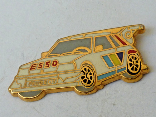Pin pins badge - pin's, but