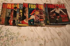 15 x FOOTBALL MONTHLY MAGAZINE