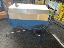DTE 400 Mobile Hot Water Pressure Washer / Steam Cleaner