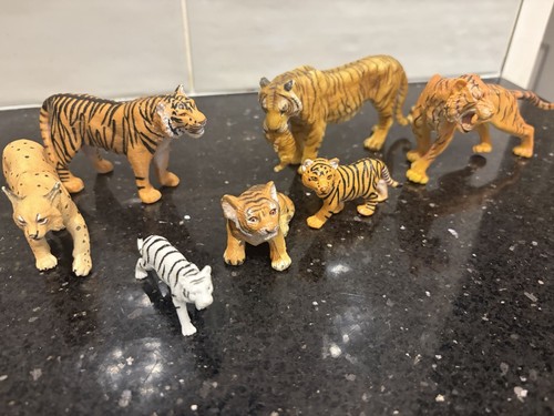 Plastic tiger - plastic,