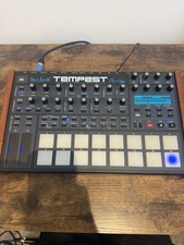 Dave Smith Instruments / Roger