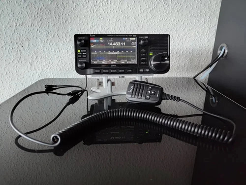 Adjustable stand for - the, icom