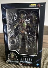 HIYA TOYS EXQUISITE MINI ALIEN