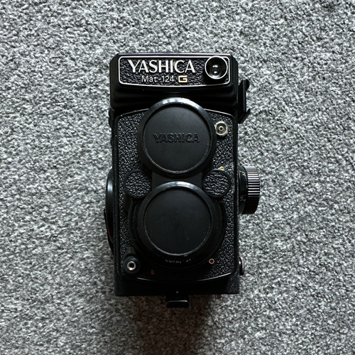 Yashica mat 124g black - tlr, 120