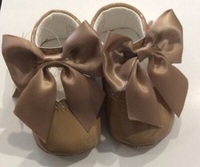 Couche Tot Leather Pram Shoes with bows. Baby Bow Pram Shoes size EU15 -Camel