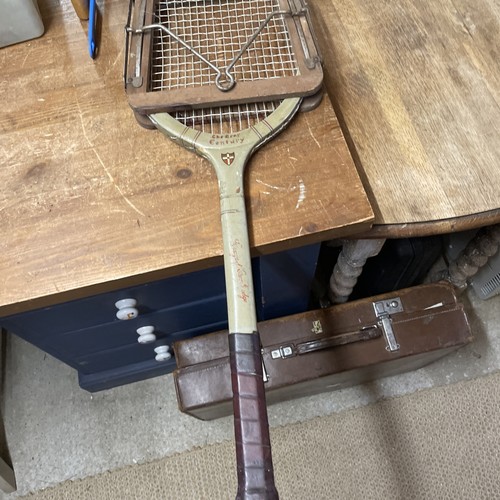 Vintage wooden tennis racket - wooden,