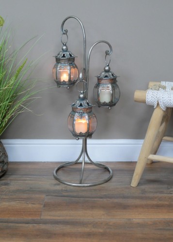 Three hanging lanterns - three,