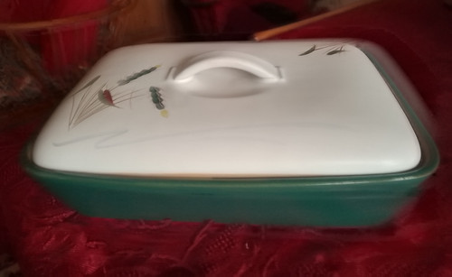 Denby greenwheat lidded - ~,