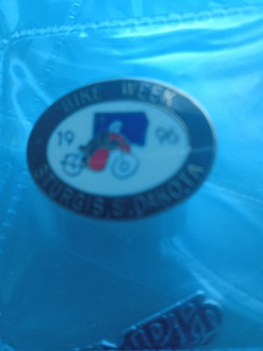 Sturgis pin badge - sturgis,