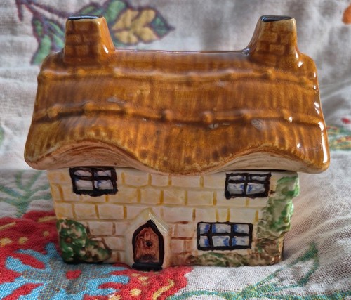 Vintage beswick ware cottage - vintage,