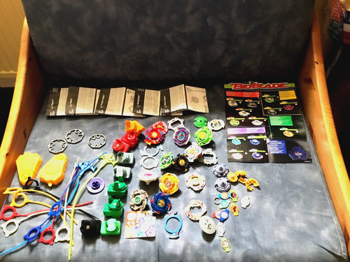 Original beyblade bundle - beyblade,