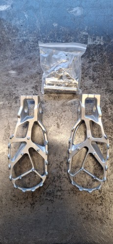 Oem style foot pegs rests - pegs,