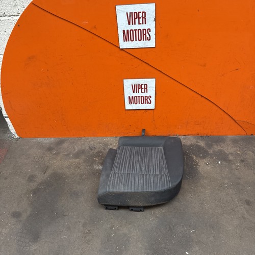 Vauxhall astra seat rear mk6 - vauxhall,