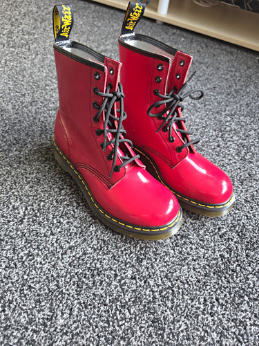 Martens red patent offical - dr.,