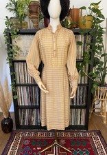 Vintage 1970s Beige Prairie