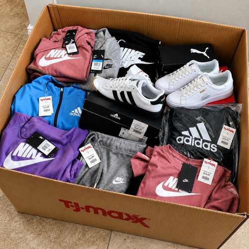 Amazon liquidation box - amazon,