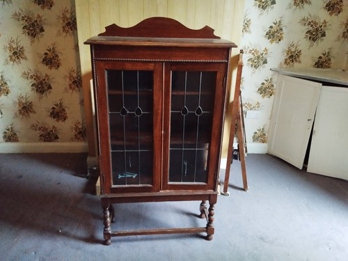 Cabinet - cabinet,
