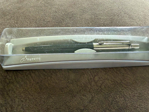 Parker black metal ballpoint - parker,