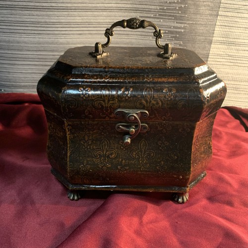 Antique wooden tea caddy - tea,