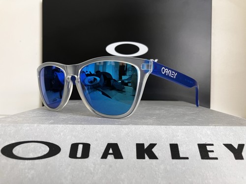 Oakley frogskins sunglasses - frogskins,