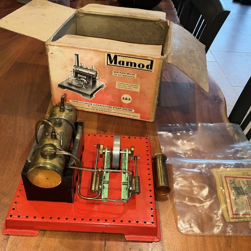 Mamod steam engine - steam, se3