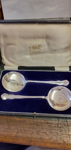 Vintage boxed pair silver