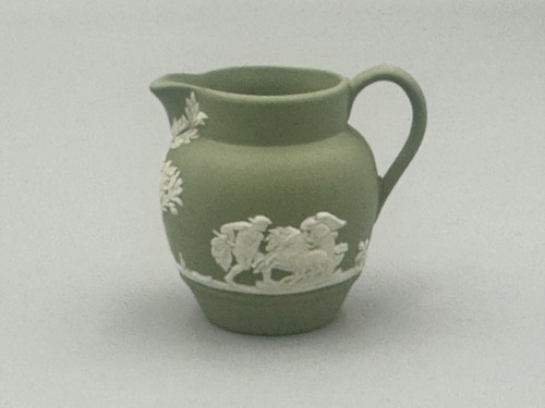 Wedgwood jasperware green - green, on