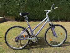Giant Sedona Ladies Mountain Bike, Front Suspension, 26" wheel, Silver/Purple