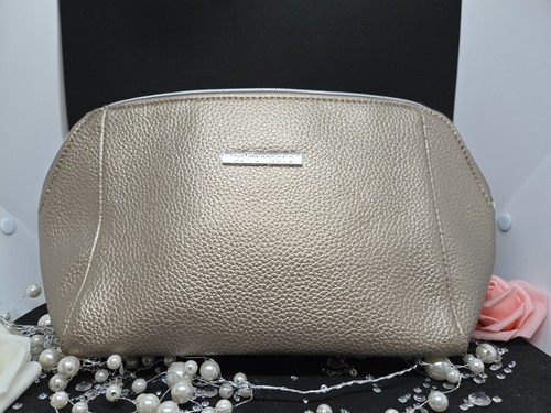 Lookfantastic gold cosmetic - lookfantastic,