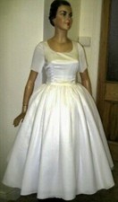 Stunning Vintage 50s style