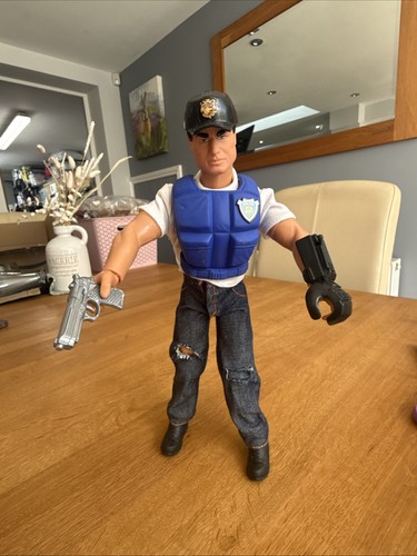 Hasbro action man police - hasbro,