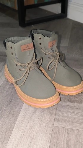 Brand new hiking boots men - boots, men's