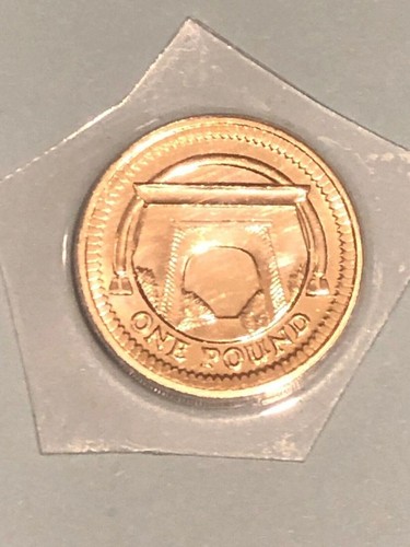 2006 egyptian arch round - £1,
