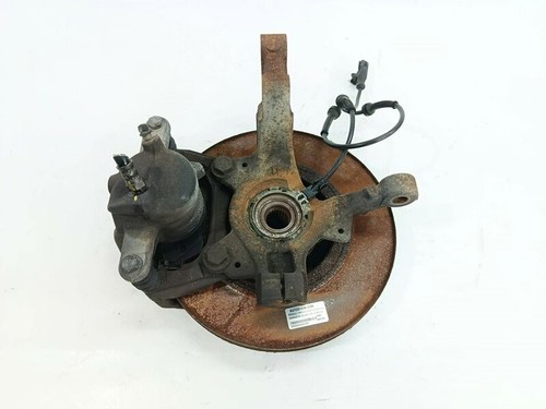 8200345945 front right wheel