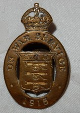 WW1 ON WAR SERVICE HOME FRONT ORDNANCE MUNITIONS WORK LAPEL BADGE No 22840