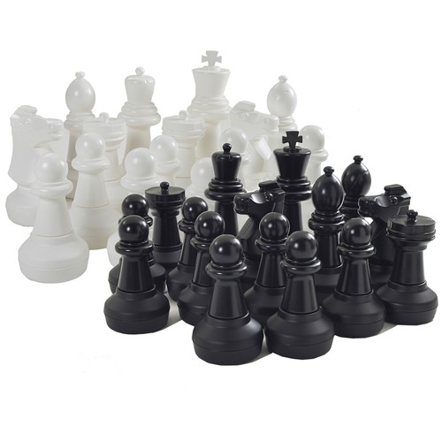 Garden games giant - giant, chess